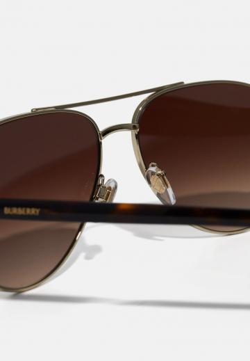 Солнечные очки