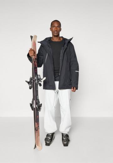 Сноубордическая куртка