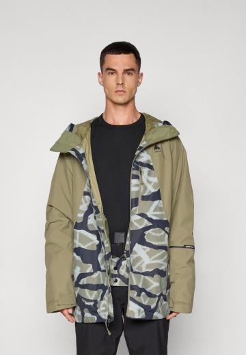 Сноубордическая куртка