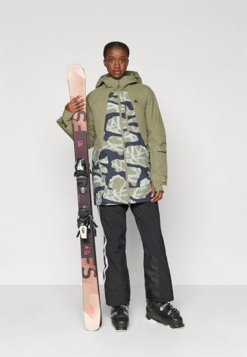 Спортивная куртка