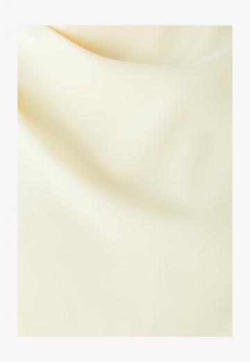 Атласная блузка