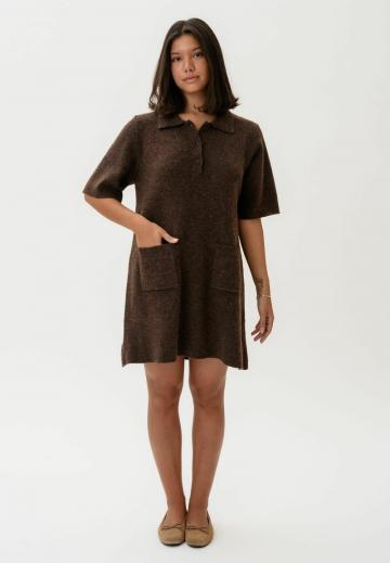 Вязаное платье