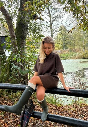 Вязаное платье