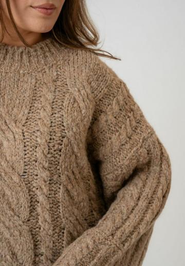 Длинный пуловер