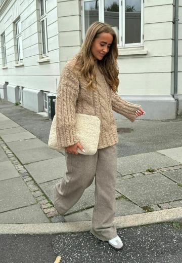 Длинный пуловер