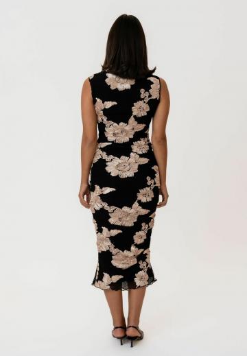 Платье футляр