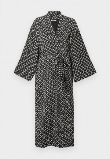 Длинная куртка