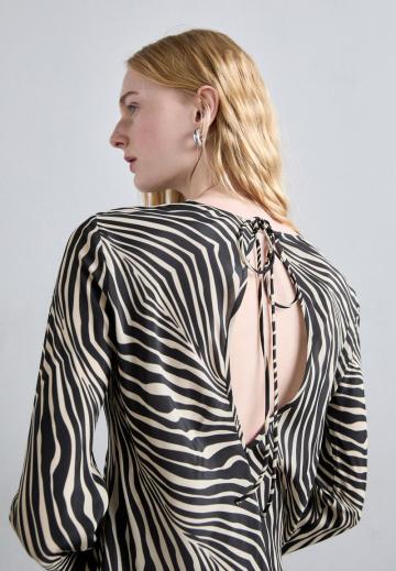 Шелковая блузка