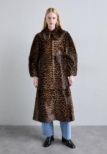 Кожаное пальто