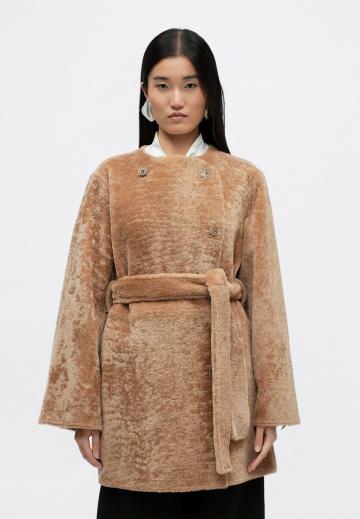 Пальто из искусственной кожи