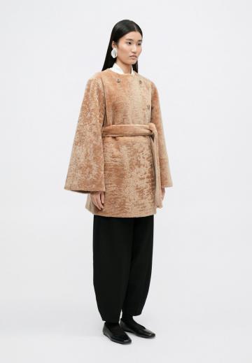 Пальто из искусственной кожи