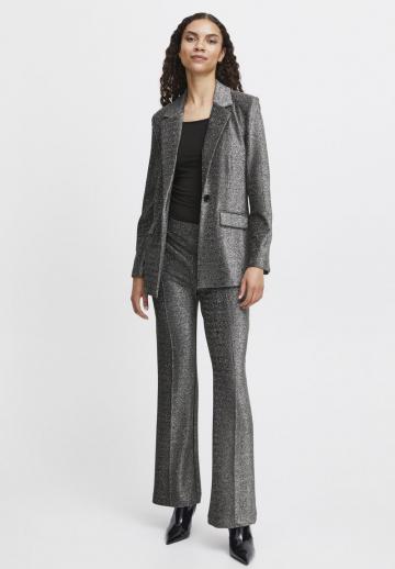 Короткое пальто