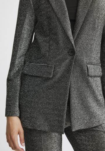 Короткое пальто