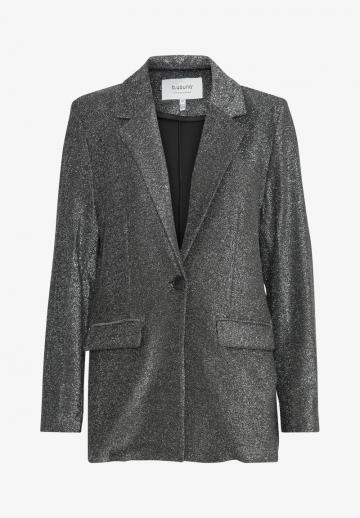 Короткое пальто