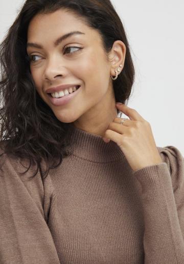 Вязаное платье