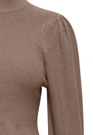 Вязаное платье