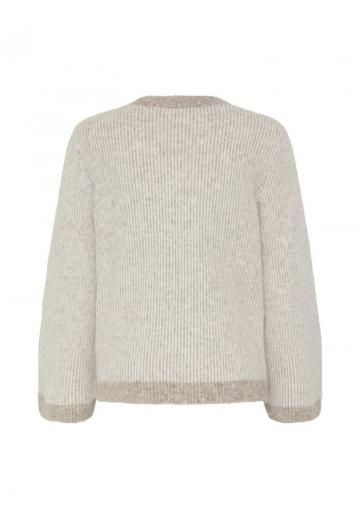 Пуловер в полоску