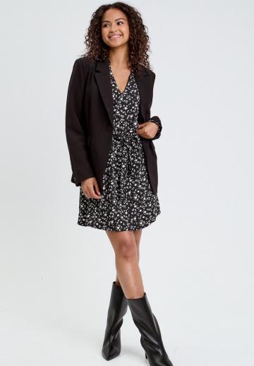 Короткое платье