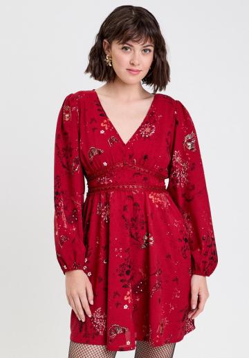 Короткое платье