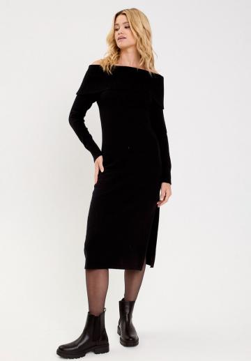 Вязаное платье