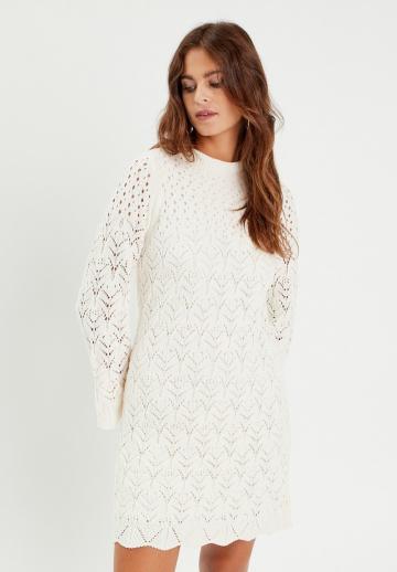 Вязаное платье