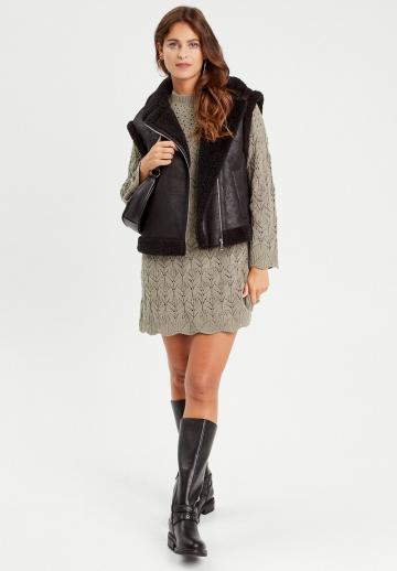 Вязаное платье