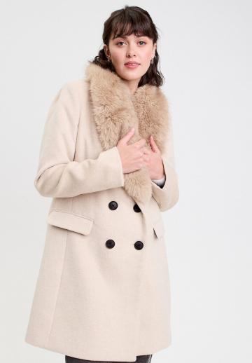 Шерстяное пальто