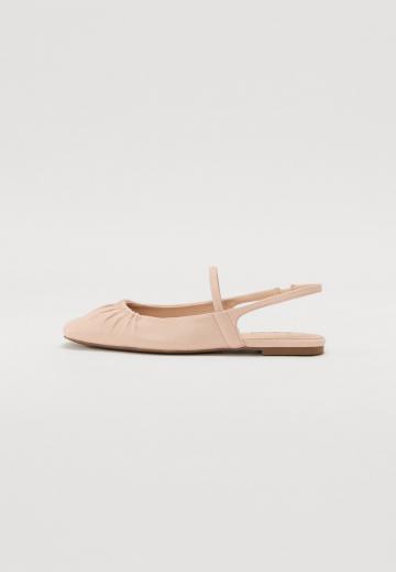 Гандбольные кроссовки