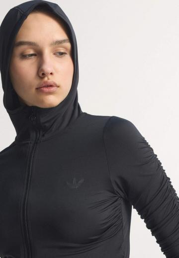 Спортивная куртка