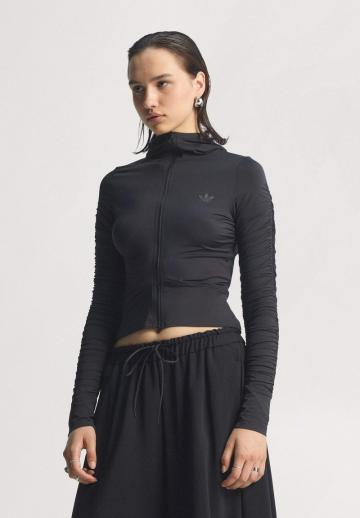 Спортивная куртка