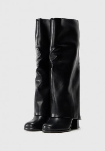 Высокие сапоги