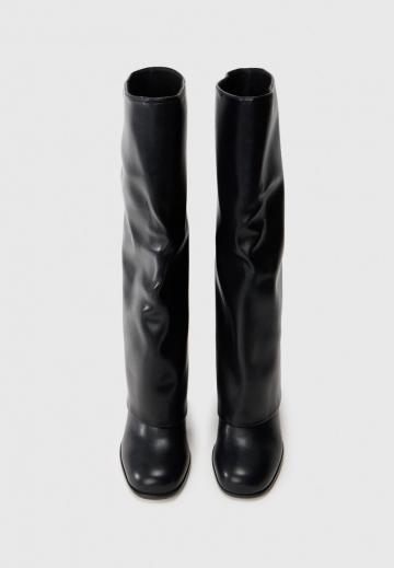 Высокие сапоги