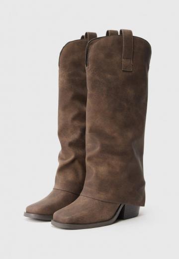 Высокие сапоги