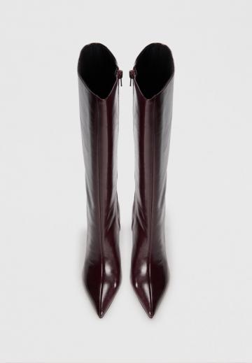 Высокие сапоги