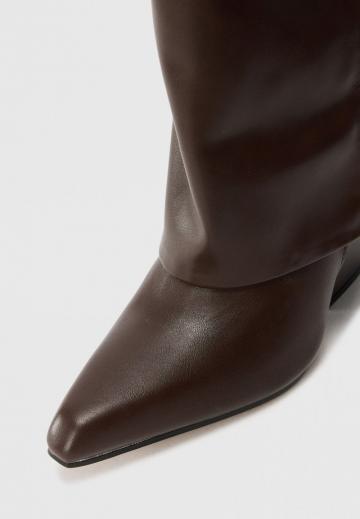 Высокие сапоги