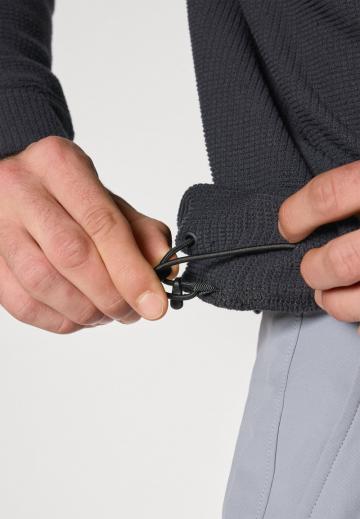 Спортивная кофта