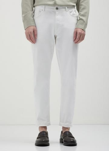 Узкие джинсы