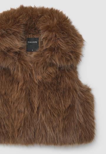 Пуховой жилет