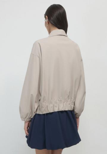 Куртка с накладнымит карманами