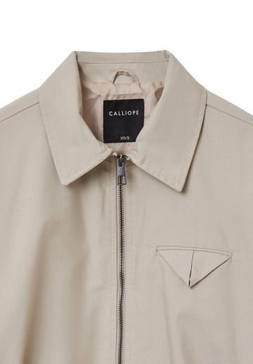 Куртка с накладнымит карманами