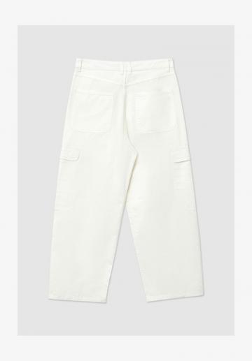 Брюки с накладными карманами