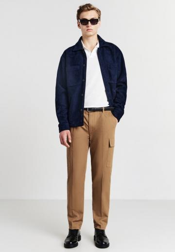 Брюки с накладными карманами