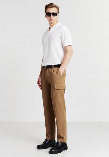 Брюки с накладными карманами