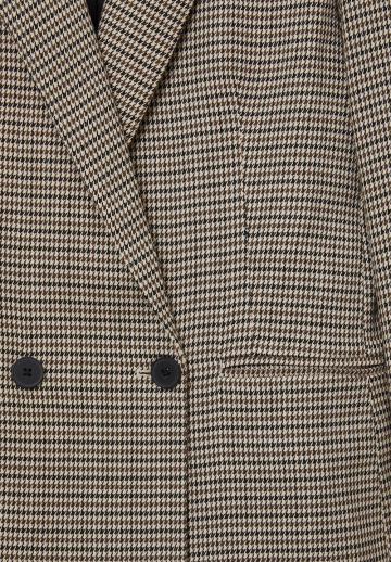 Короткое пальто