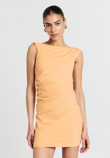 Короткое платье