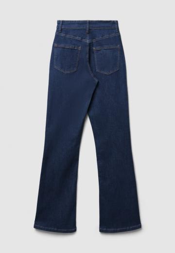 Прямые джинсы