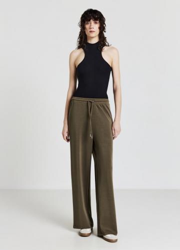 Спортивные штаны