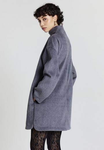 Короткое пальто