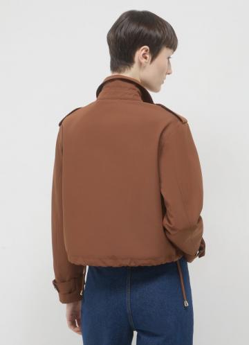 Блейзер с накладными карманами