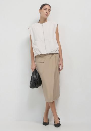 Юбка с накладными карманами